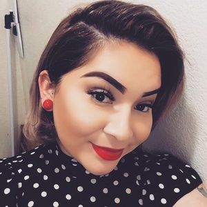 Meet your Posher, Sasha